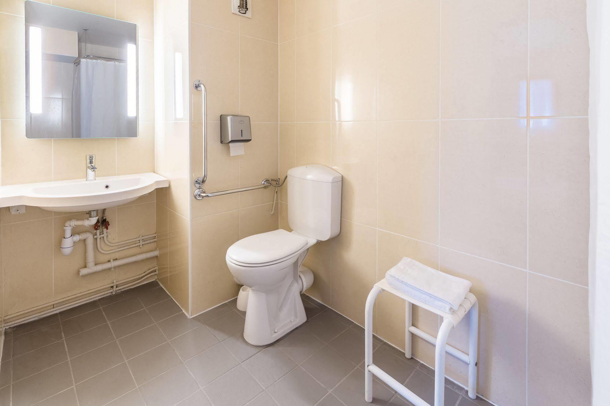B&B Hotel Grenoble Universite 1 Gieres Ngoại thất bức ảnh