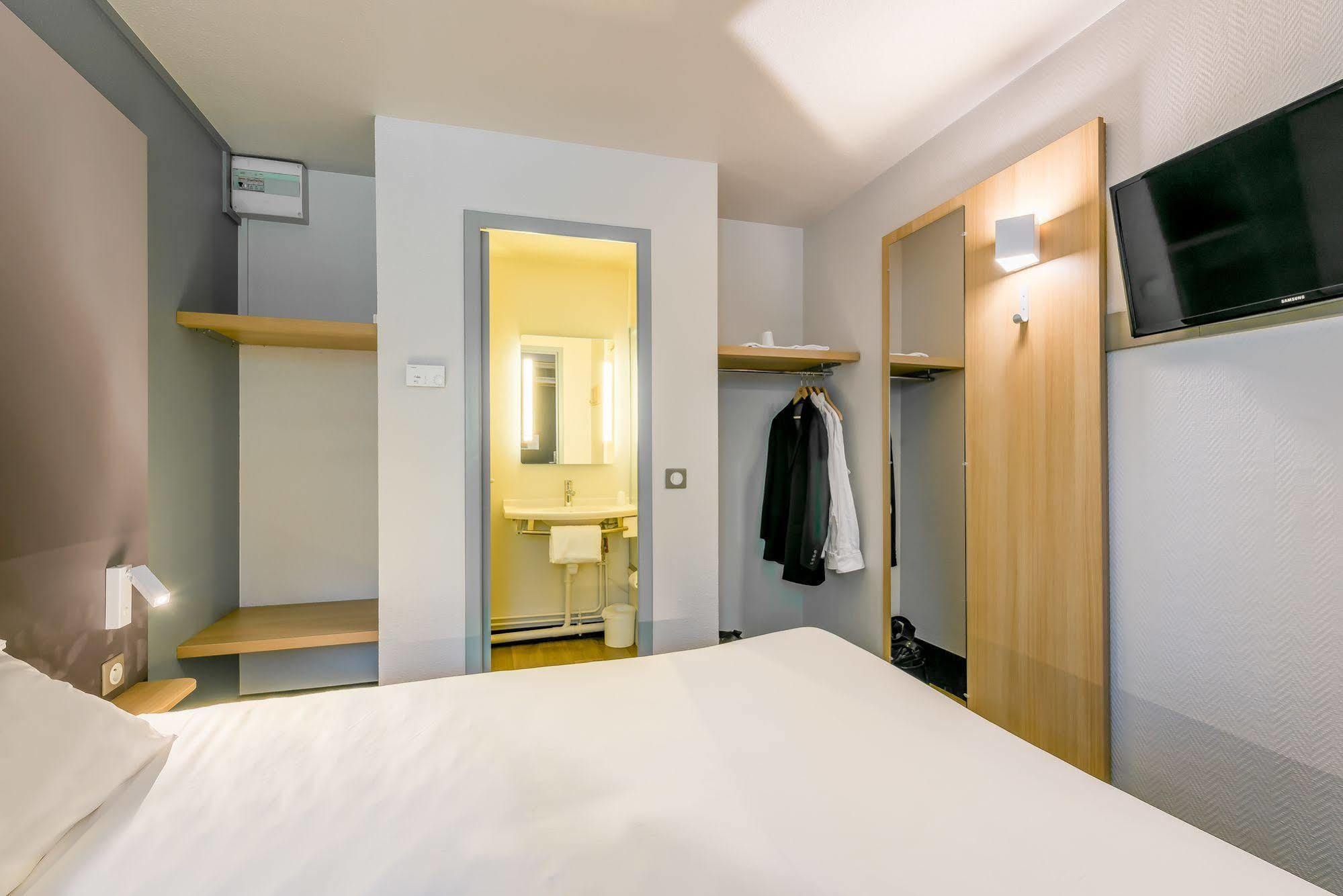 B&B Hotel Grenoble Universite 1 Gieres Ngoại thất bức ảnh