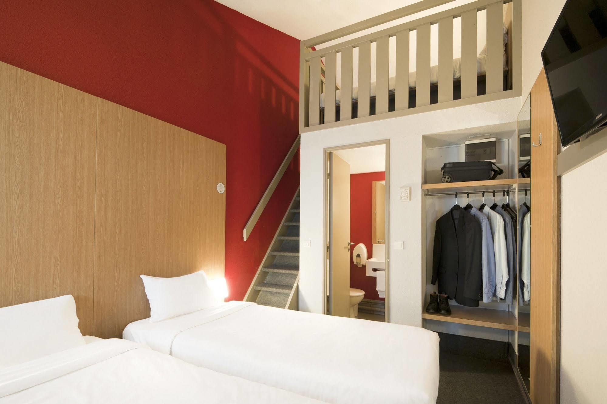 B&B Hotel Grenoble Universite 1 Gieres Ngoại thất bức ảnh