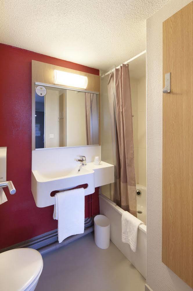 B&B Hotel Grenoble Universite 1 Gieres Ngoại thất bức ảnh